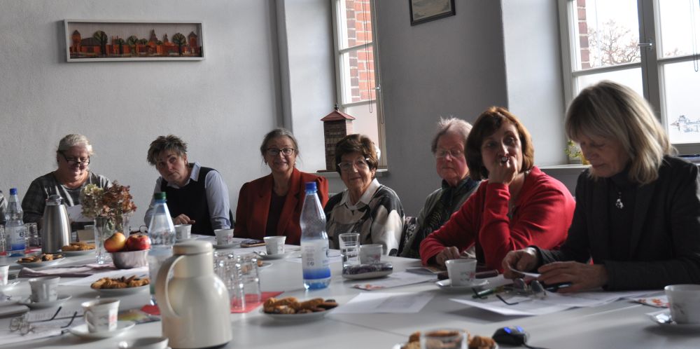 besucher mitgliederversammlung 12.11.25